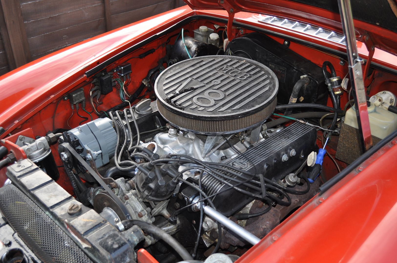 MGB GT Factory V8 ber 500 carb conversion.